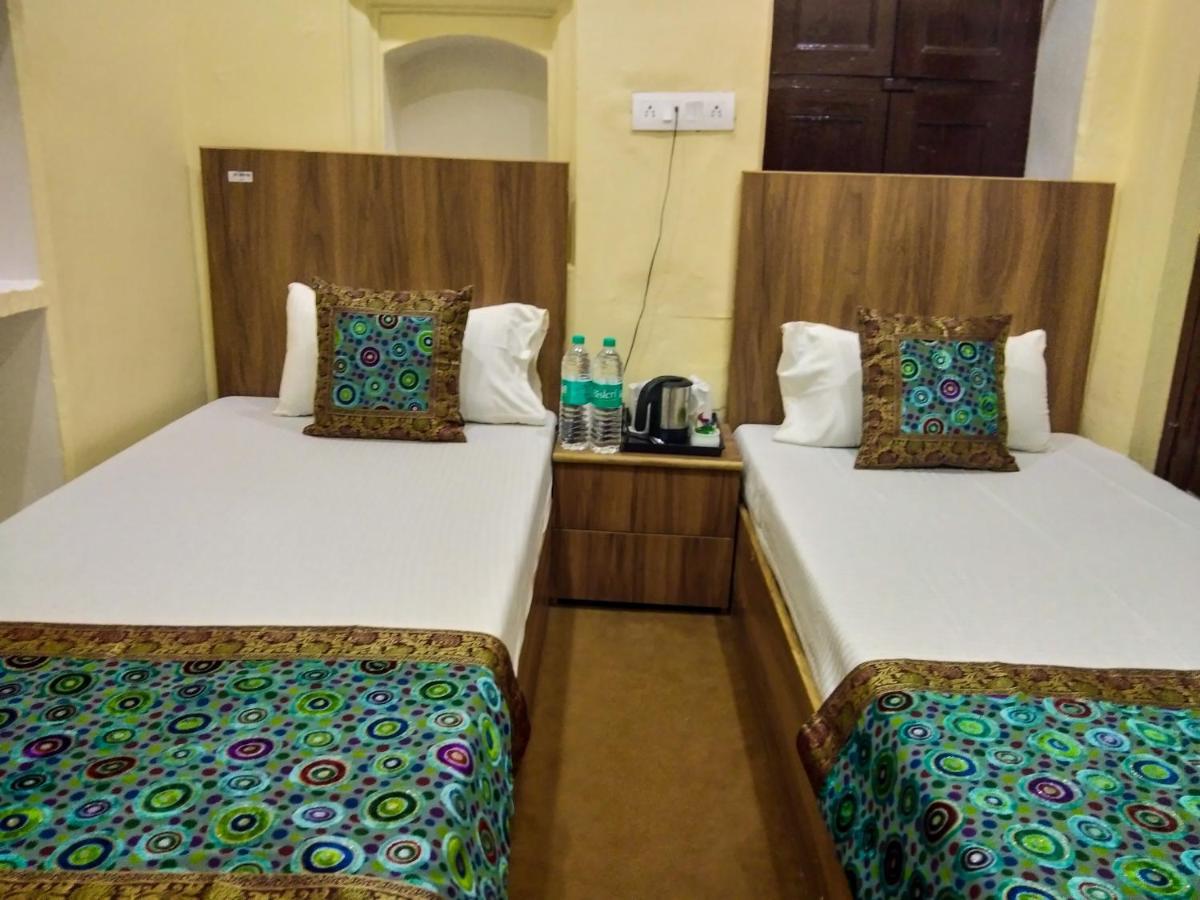 Ajay Guest House Waranasi Zewnętrze zdjęcie