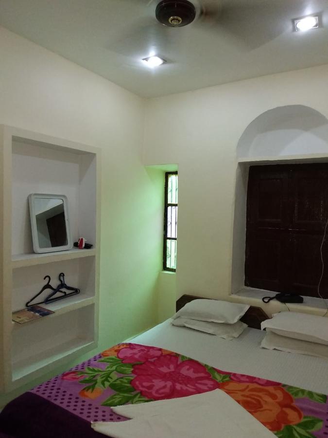 Ajay Guest House Waranasi Zewnętrze zdjęcie